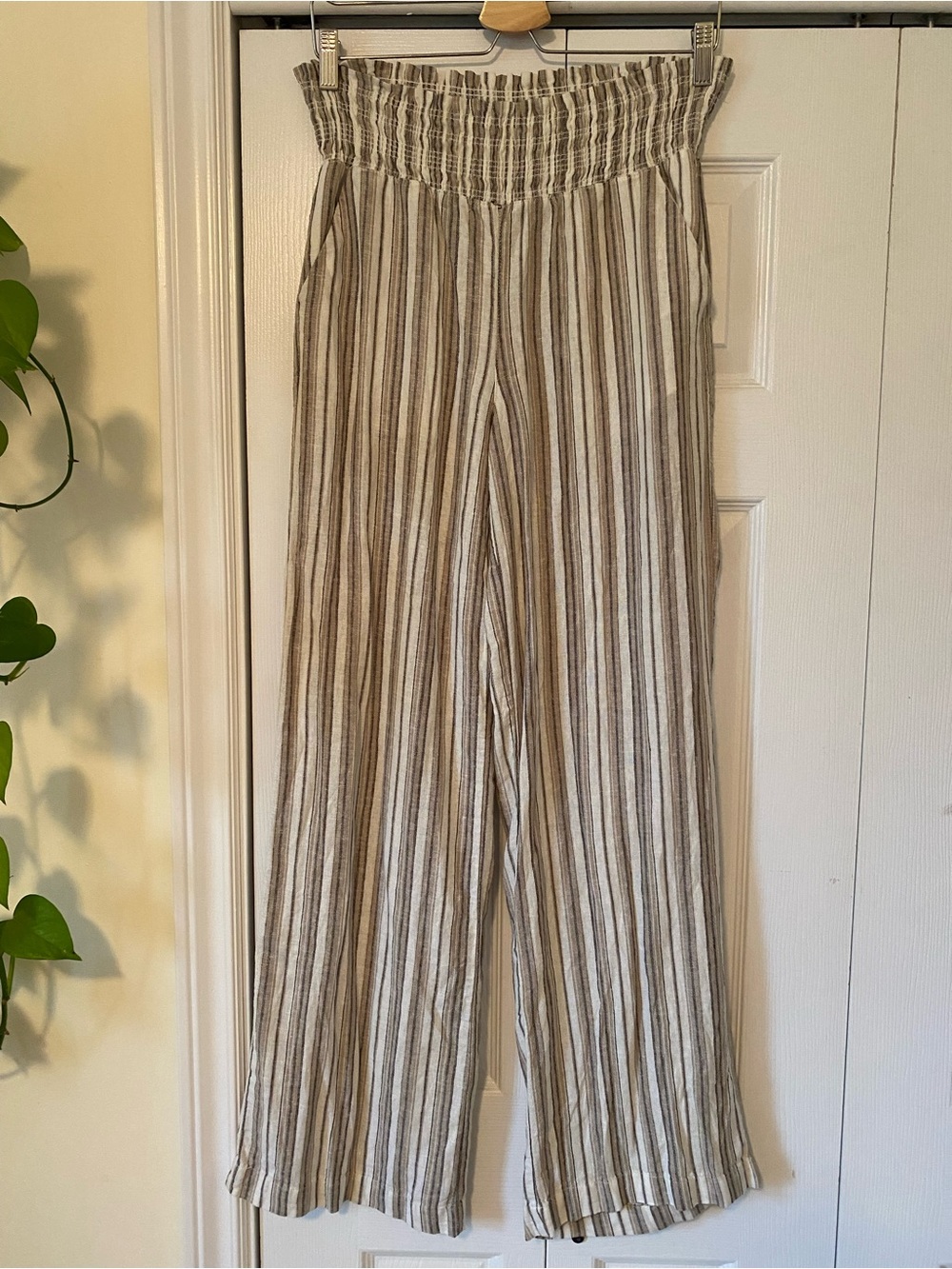 Love Tree Linen Viscose High-Waist Smocked Stripe Wide-Leg Pants white tan Med